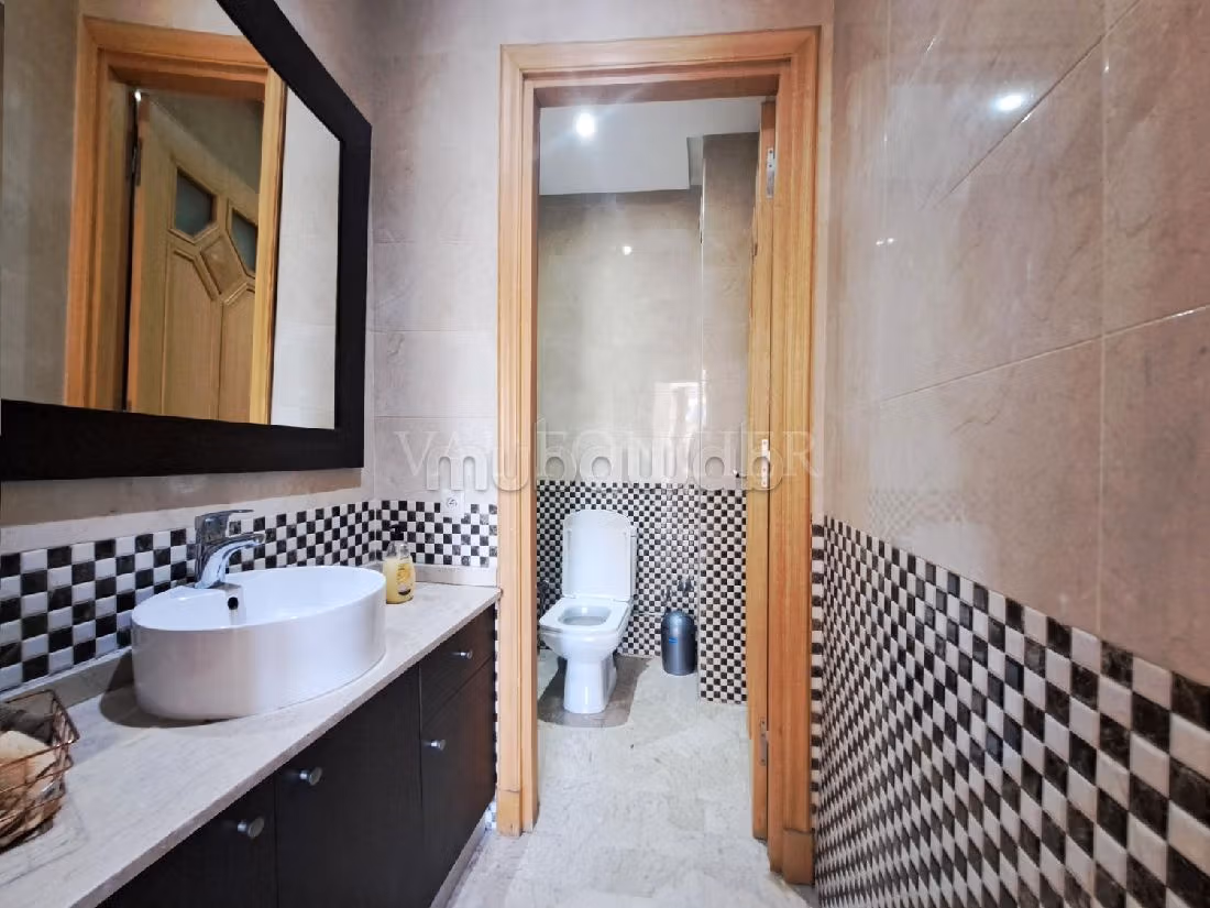 Apartment for rent in Palmier. 3 large rooms. Furnishings