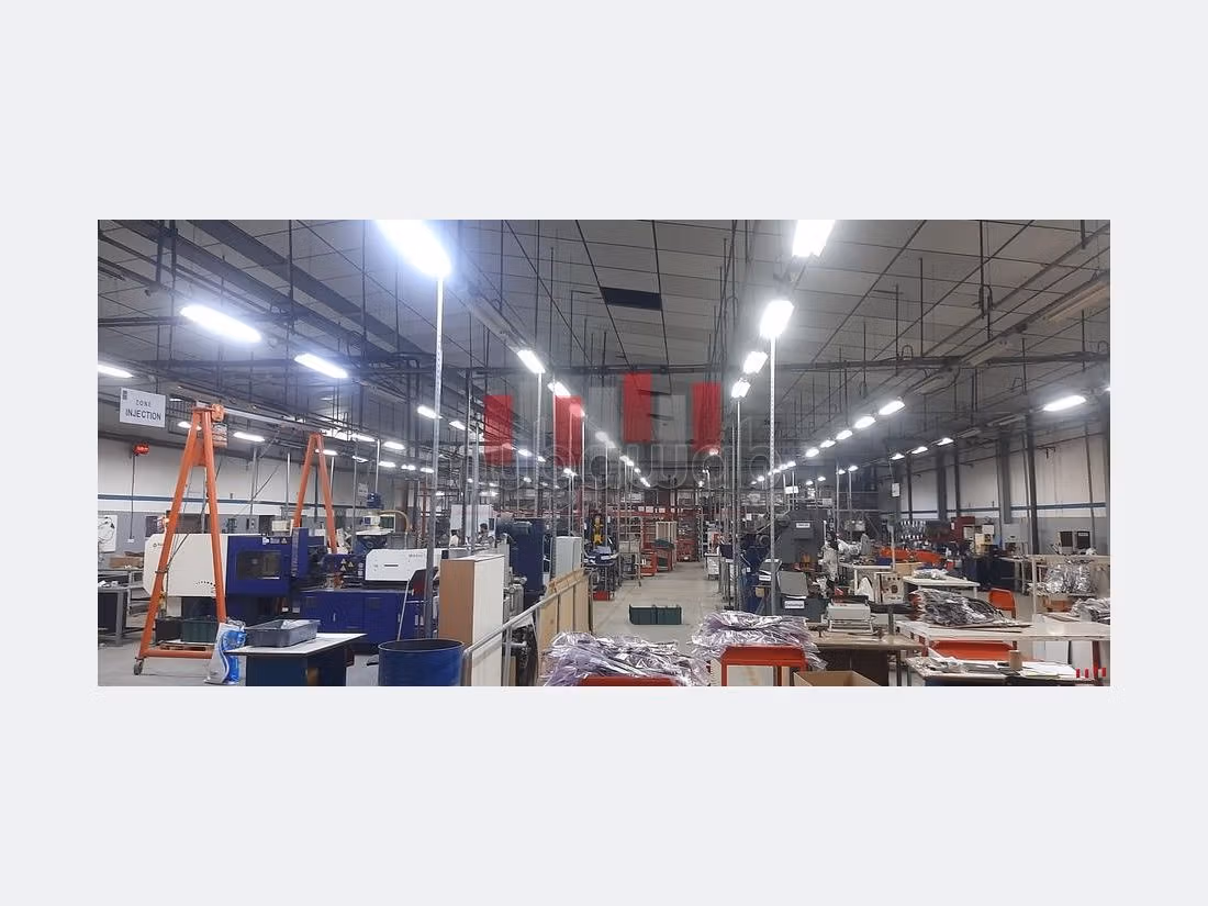 Unité industrielle de 2200 m2 de surface utile quartier mly rchid ain sebaa a la location