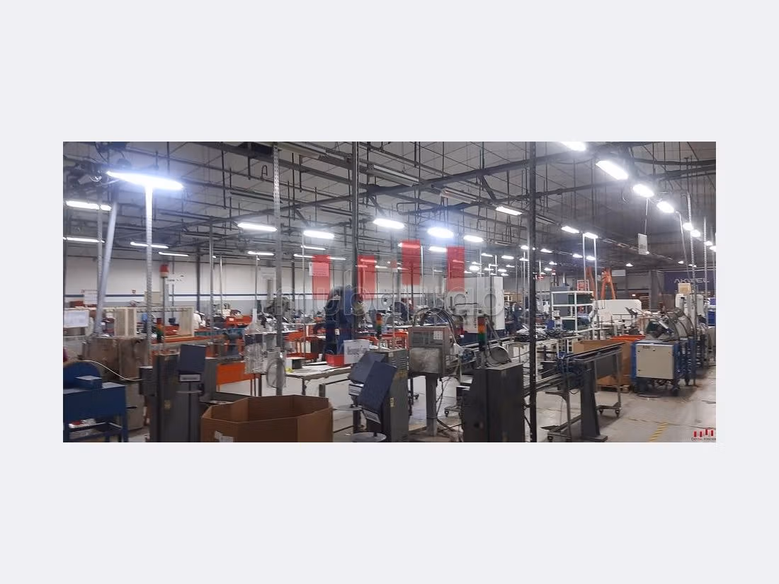 Unité industrielle de 2200 m2 de surface utile quartier mly rchid ain sebaa a la location