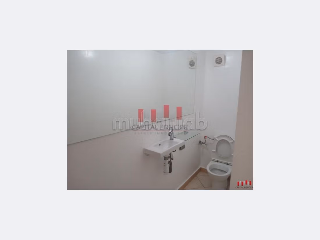 Affitta il locale commerciale perfetto per te. Superficie 110 m². 