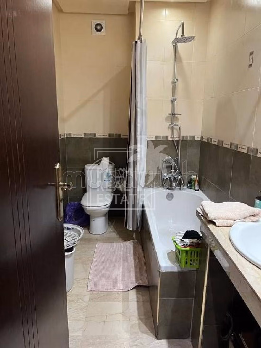 Apartment for sale in Guéliz. 3 rooms. Well equipped kitchen