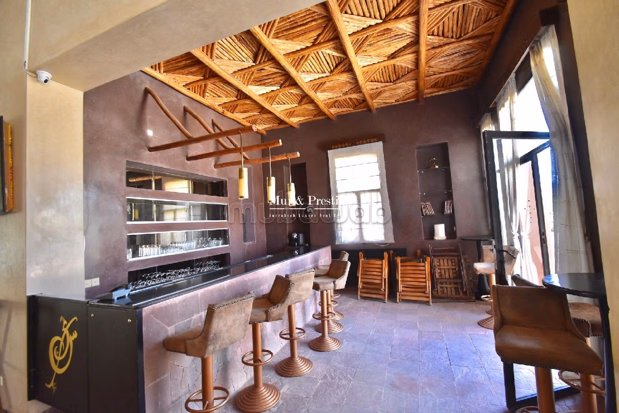 Fabulous house for sale in Route de l'Ourika. 11 beautiful rooms. Large terrace