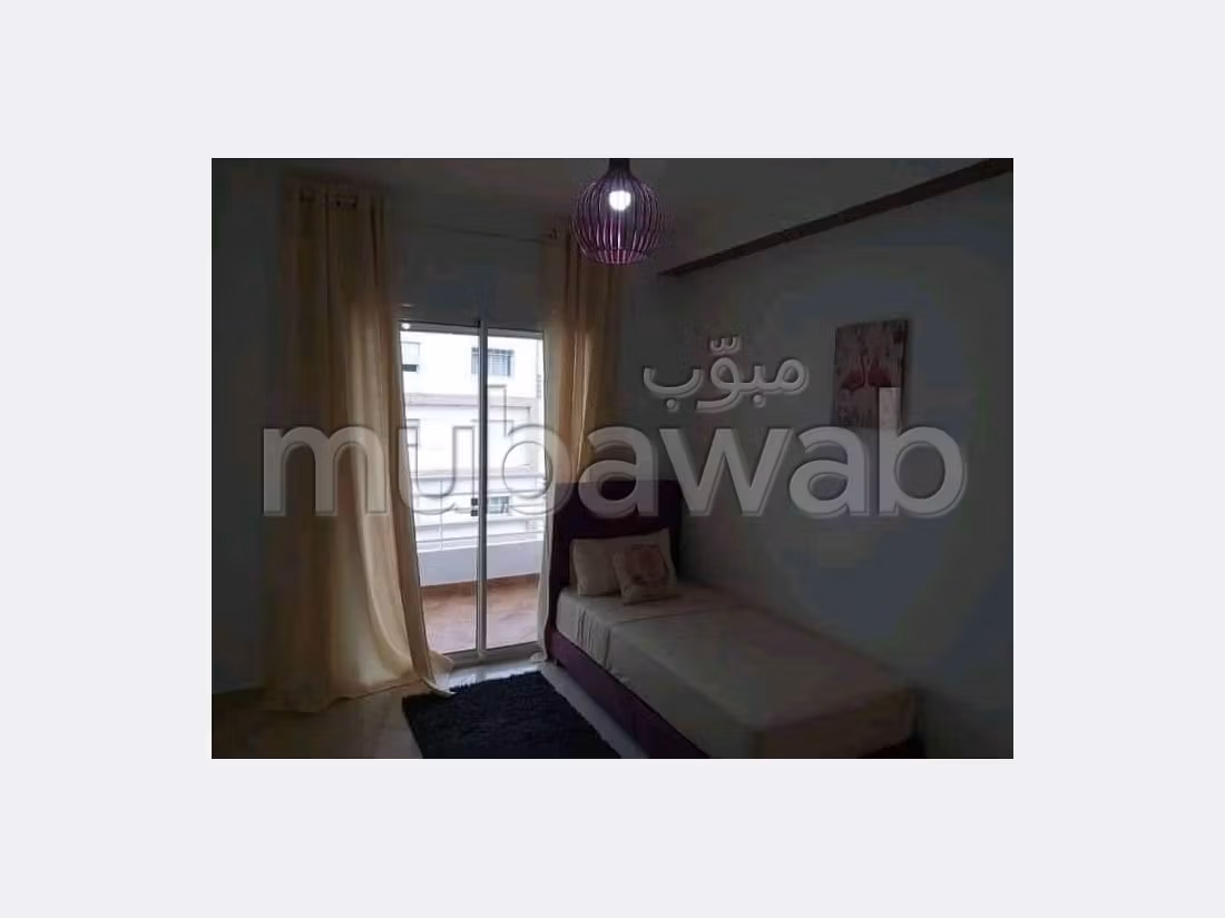 شقة للإيجار بمرجان. 4 قطع مريحة. مصعد وشرفة