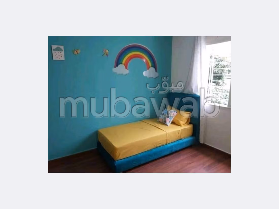 شقة للإيجار بمرجان. 4 قطع مريحة. مصعد وشرفة