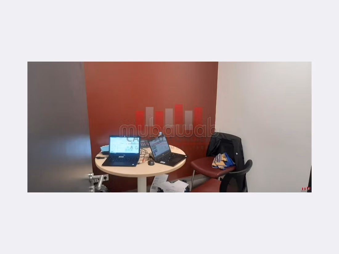 Offices for sale in Maârif. Dimension 98 m². 