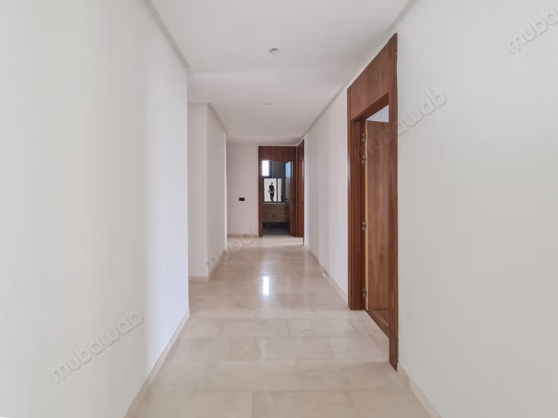 Sublime appartement 4 chambres à louer à CFC