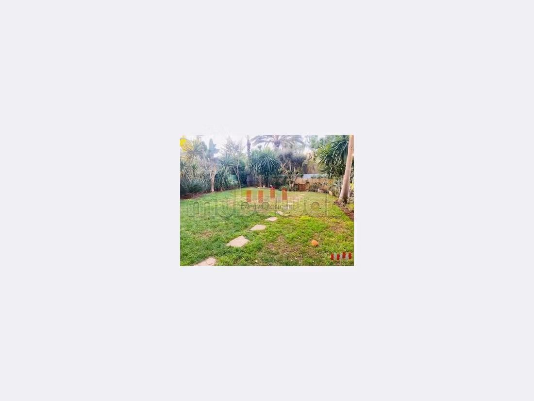 Rez de jardin comme villa