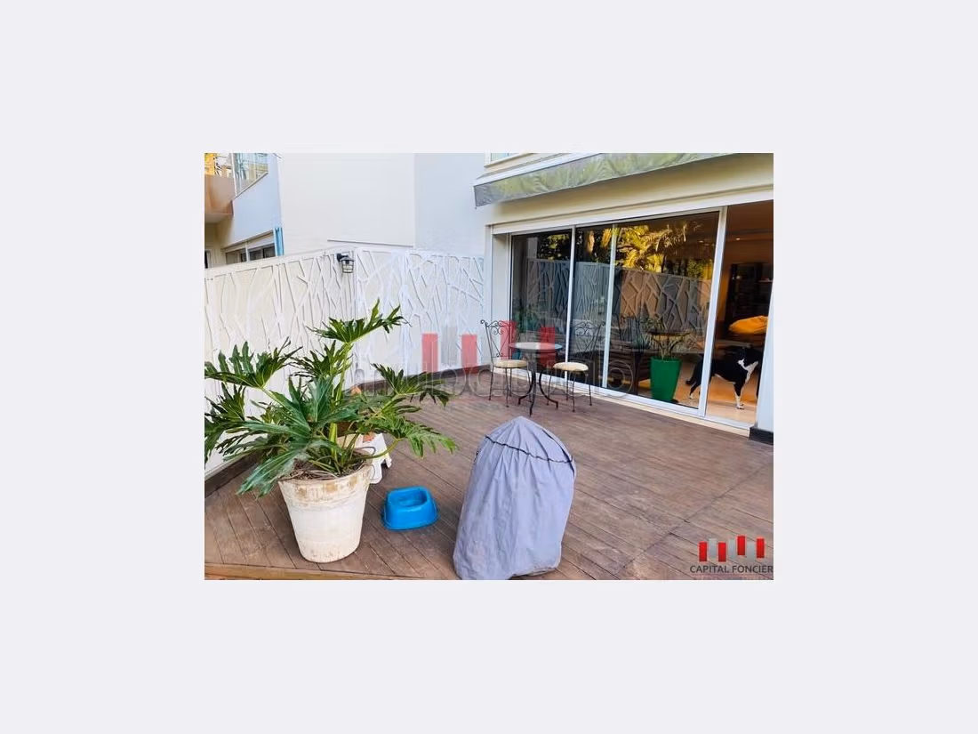 Rez de jardin comme villa — 2