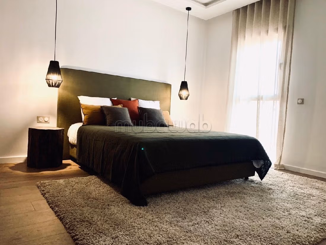 Villa's en luxe woningen kopen in Route Amizmiz. 4 Ruimtes. Garage en terras. 