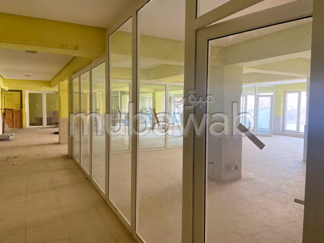 Commercieel vastgoed kopen in Hay Targa. Oppervlakte 1500 m². 