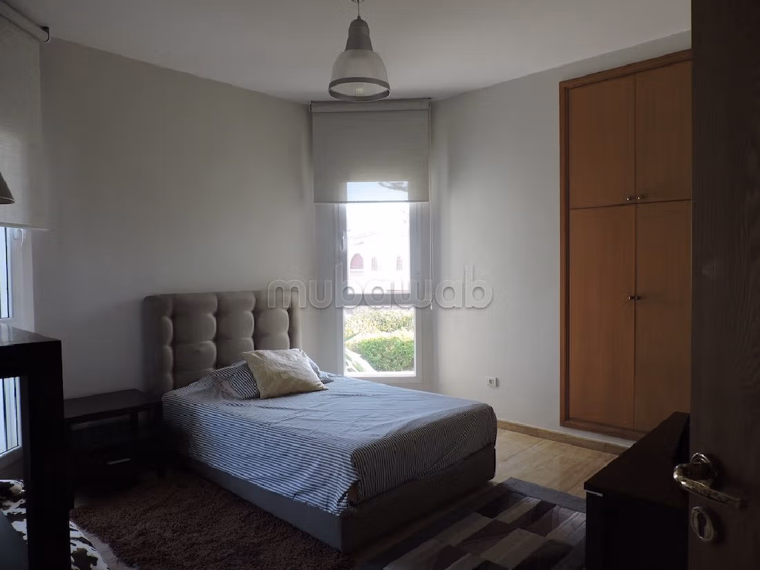 Nu te koop: villa's en luxe woningen in Monica. 12 Ruimtes. Beveiligingssysteem en satellietschotel. 