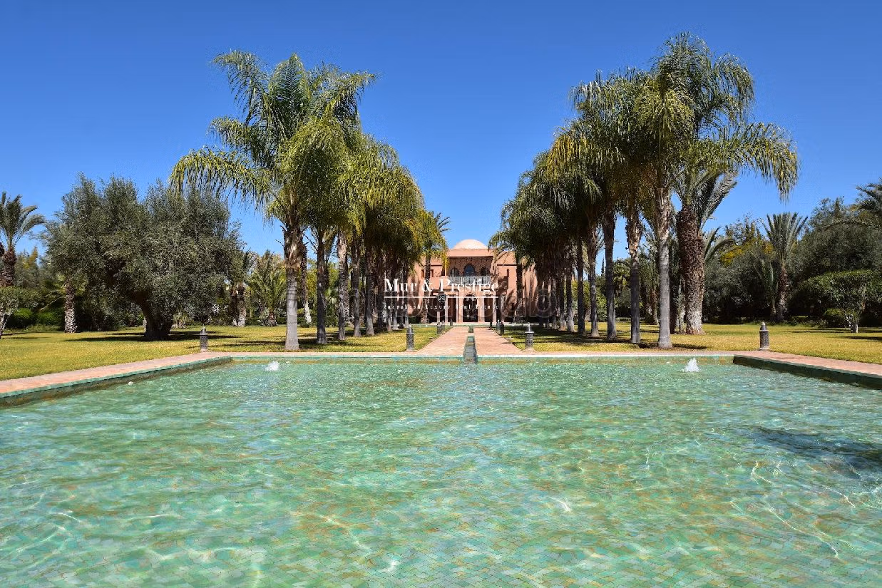 Palais en vente à Marrakech sur 4 hectares Agence Immobilière