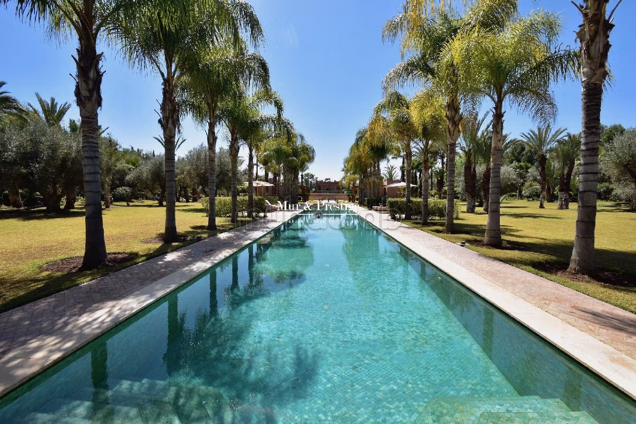 Palais en vente à Marrakech sur 4 hectares Agence Immobilière