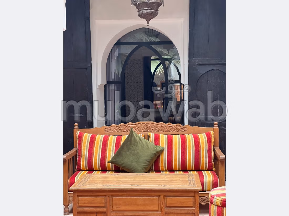 Riad in vendita a Mouassine. Superficie totale 426 m². Ammobiliato