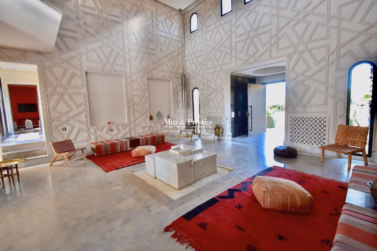 فيلا ممتازة للبيع بالنخيل. المساحة الكلية 800 م². التدفئة. 