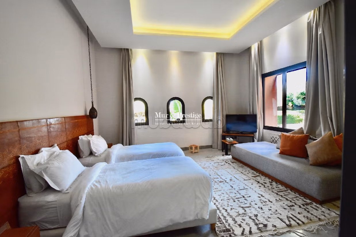 فيلا ممتازة للبيع بالنخيل. المساحة الكلية 800 م². التدفئة. 