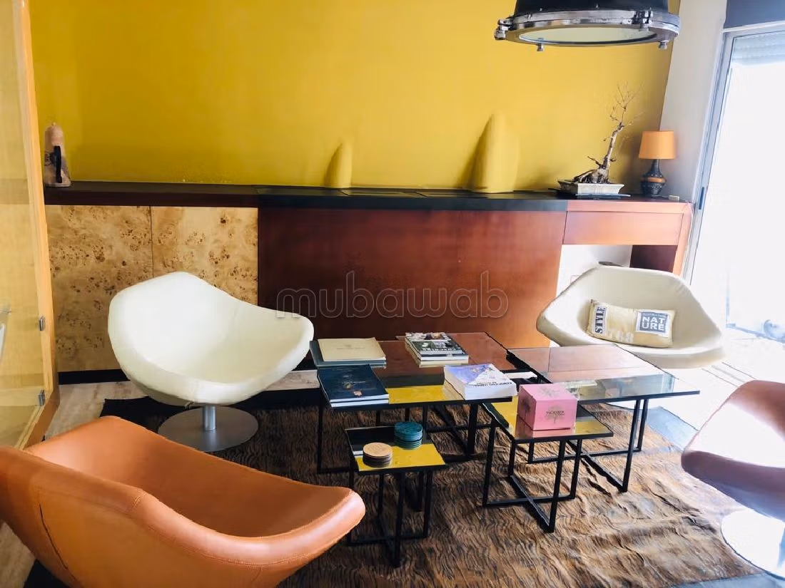 Offices for rent in Anfa. Total area 120 m². Well furnished. 