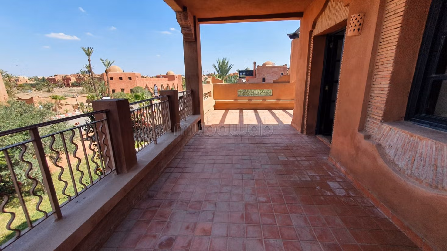 High quality house for sale in Ennakhil (Palmeraie). 3 rooms. Residence with swimming pool, Air conditioning. 