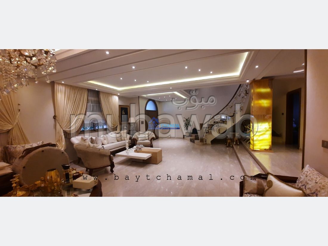 Luxury Villa for sale in Algerie. 8 large rooms. Furnished. Mubawab