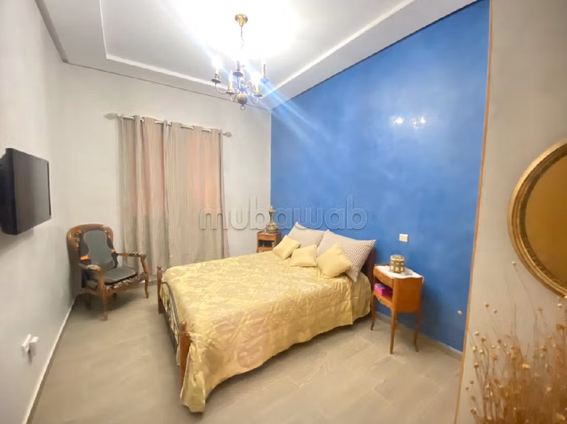 High quality house for sale in Route de Fez. 6 large living areas. Swimming pool and fireplace. 