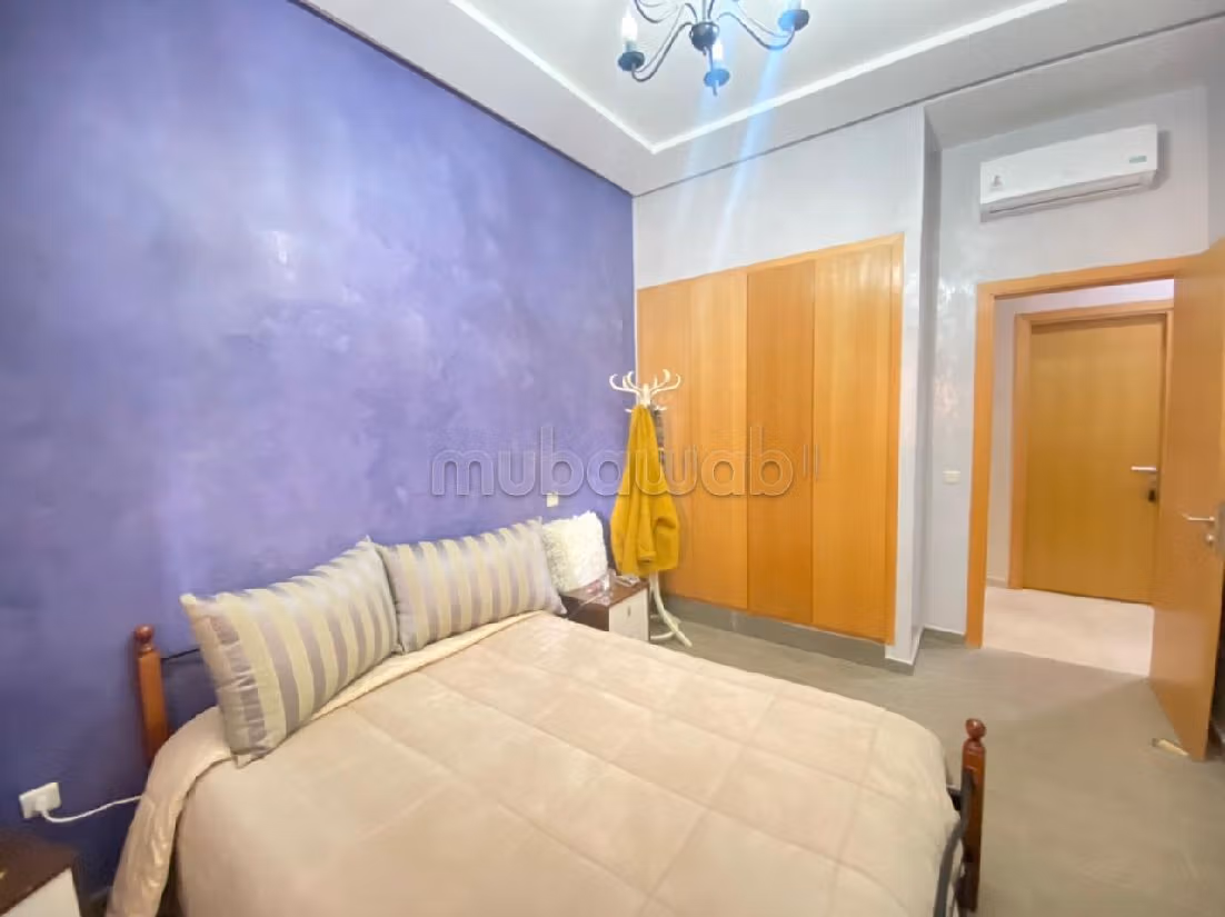 High quality house for sale in Route de Fez. 6 large living areas. Swimming pool and fireplace. 