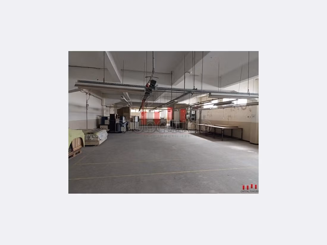 Hangar de production de 370m2 à la location Lissasfa