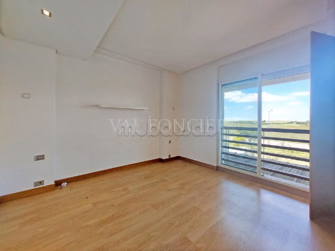 Location très belle villa 400m2 à CGI ville verte Bouskoura