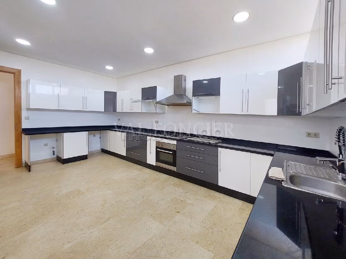 Location très belle villa 400m2 à CGI ville verte Bouskoura