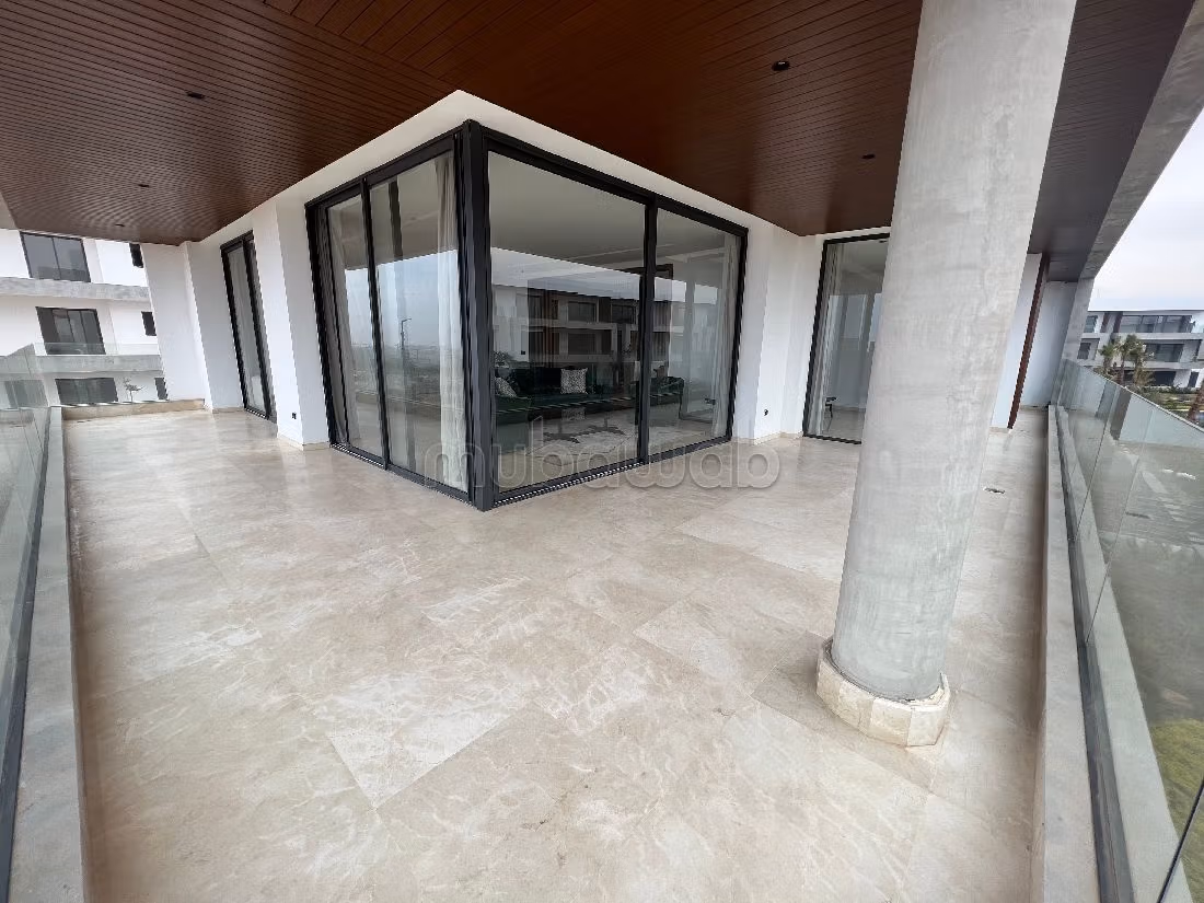 Bellissimo appartamento in affitto a Ain Diab. 3 camere da letto. Ammobiliato