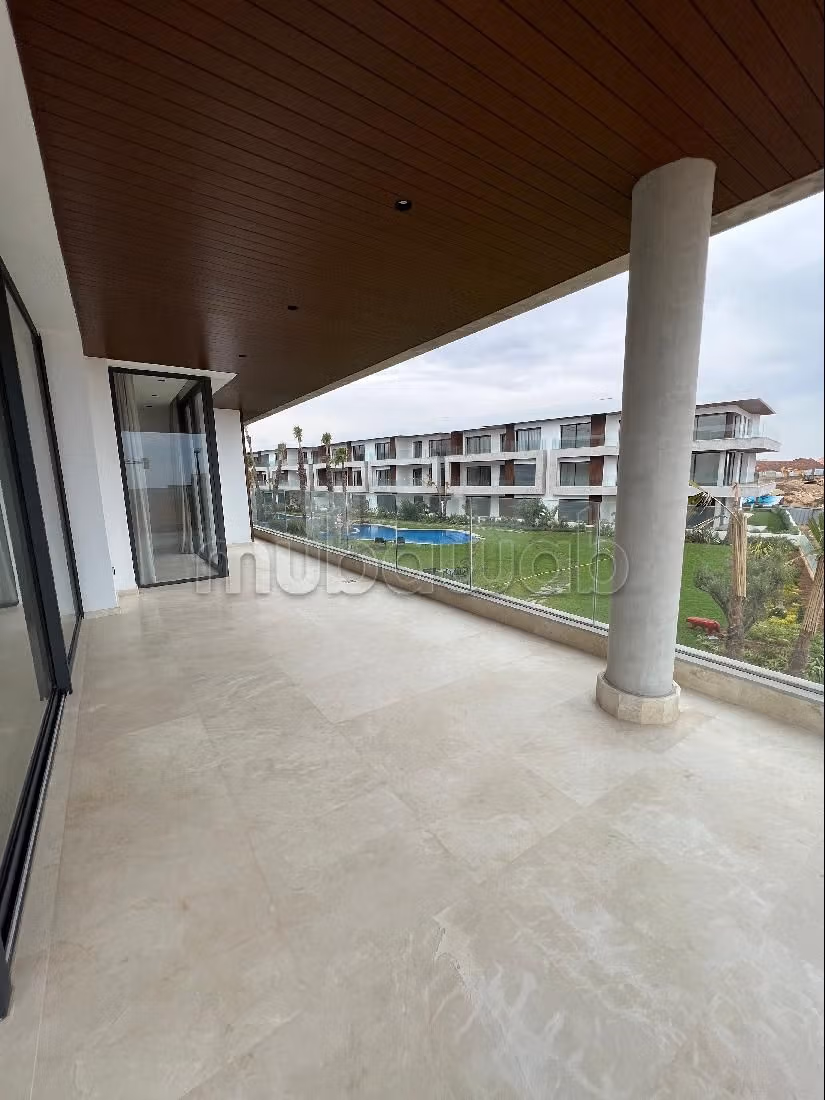 Bellissimo appartamento in affitto a Ain Diab. 3 camere da letto. Ammobiliato