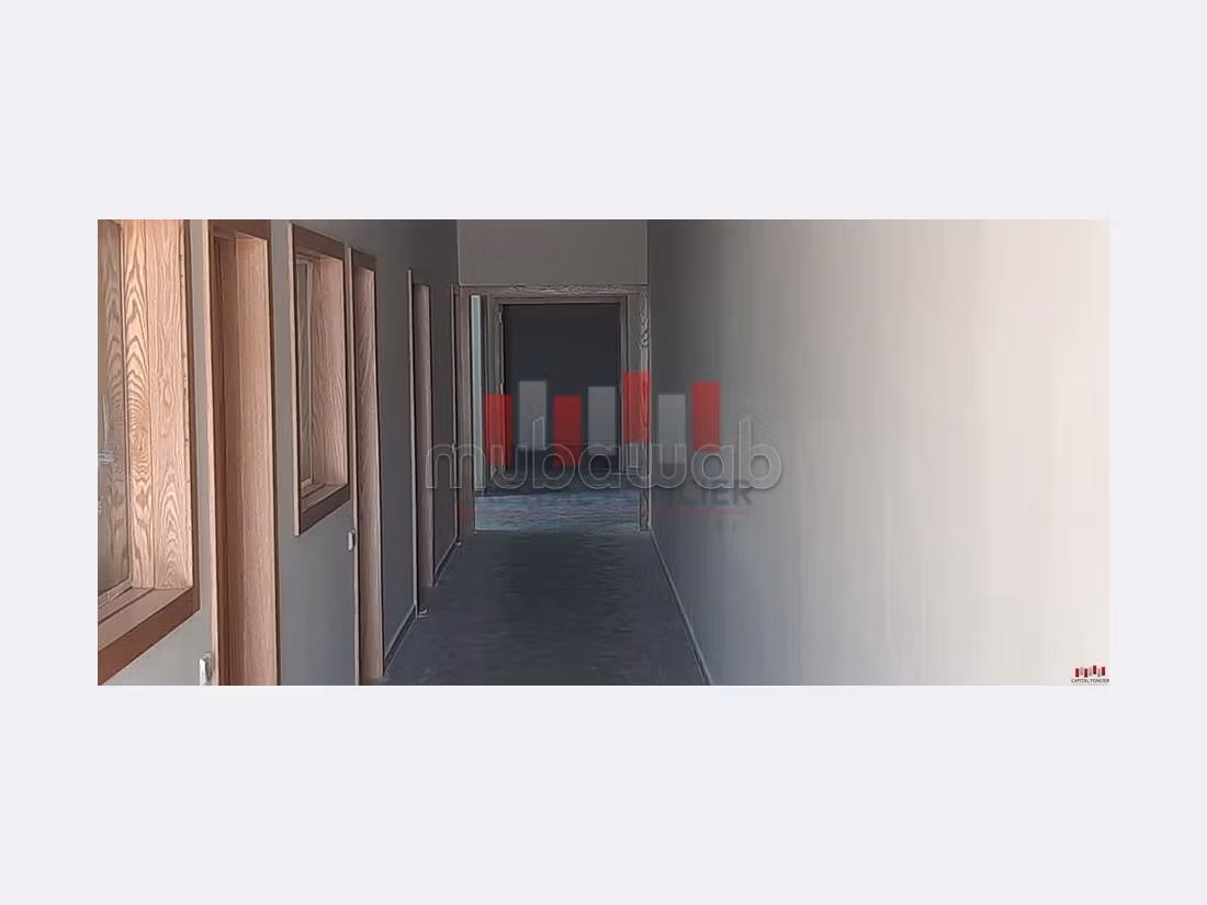 Locale commerciale da acquistare a Port. Superficie 33000 m². 