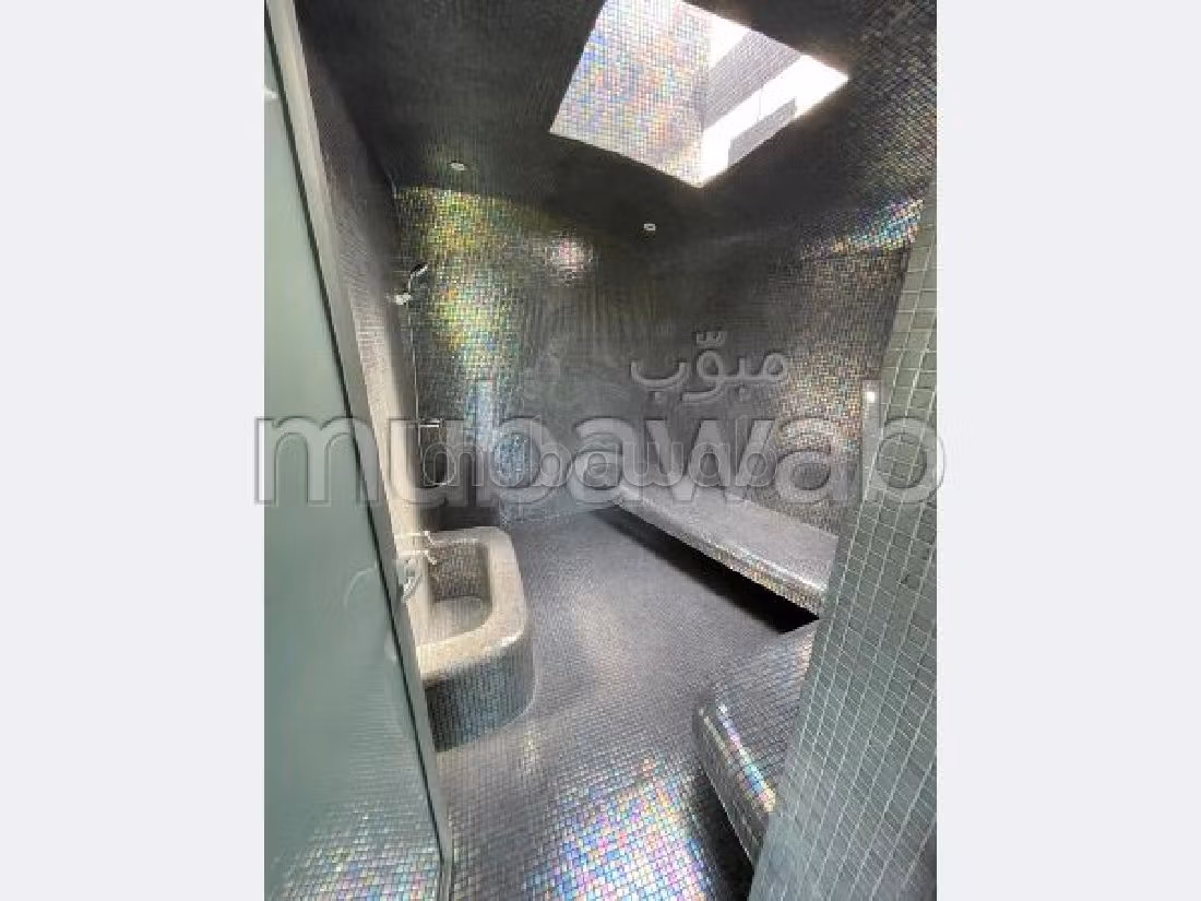 Villa's en luxe woningen om te huren in Souissi. Totale oppervlakte 1950 m². Zwembad en conciërgeservice. 