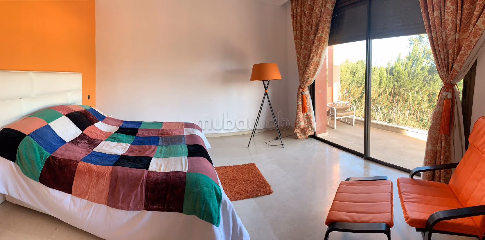 High quality villa for sale in Californie. 7 lovely rooms. With Lift, Balcony. 