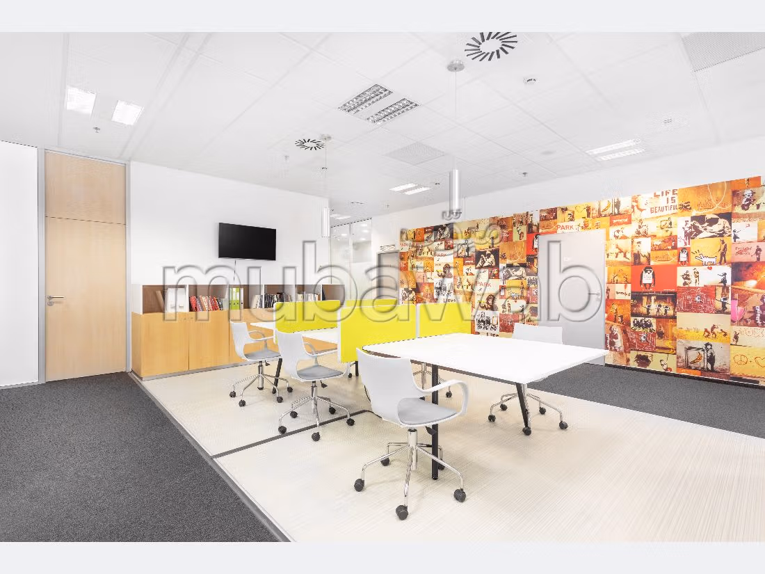 Oficinas en alquiler en Centre Ville. Dimensión 10 m². Bien decorado. 