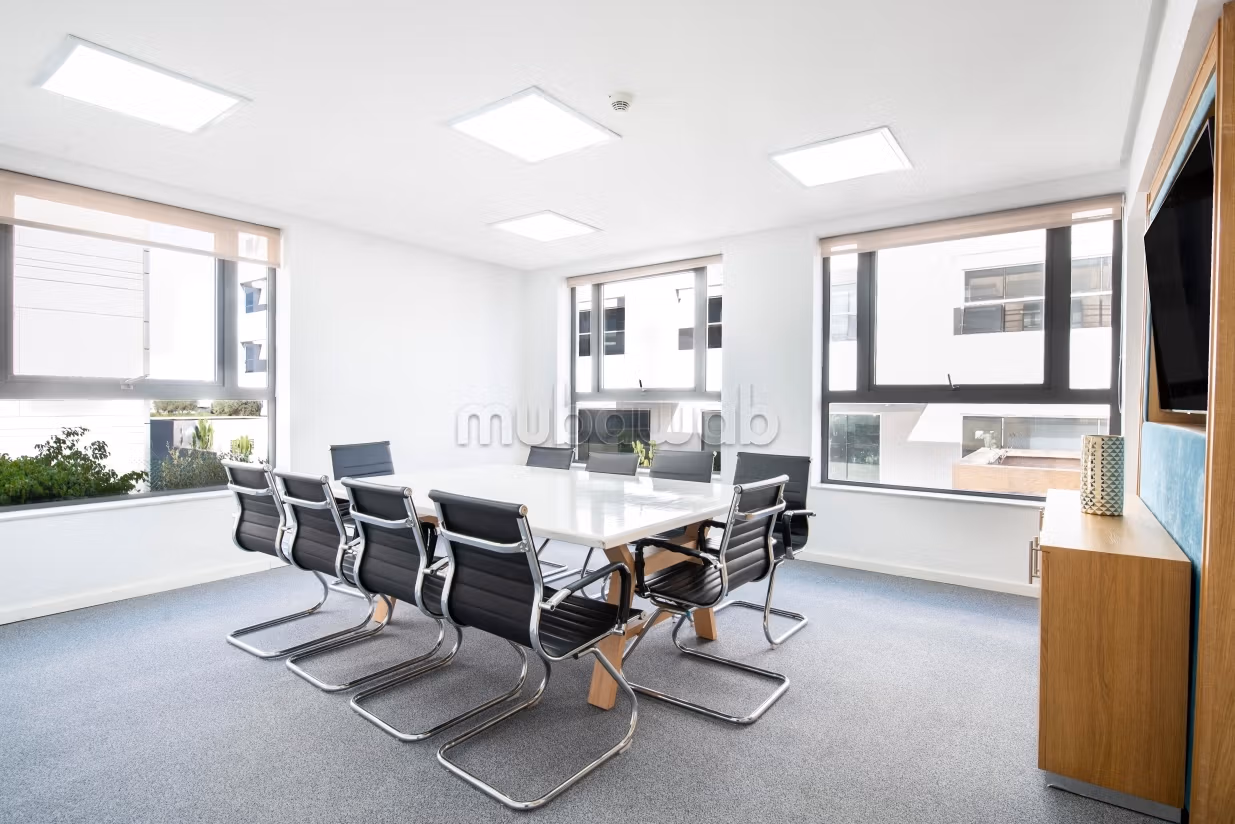 Offices for rent in Sidi Maarouf. Small area 15 m². Caretaker service available, air conditioning