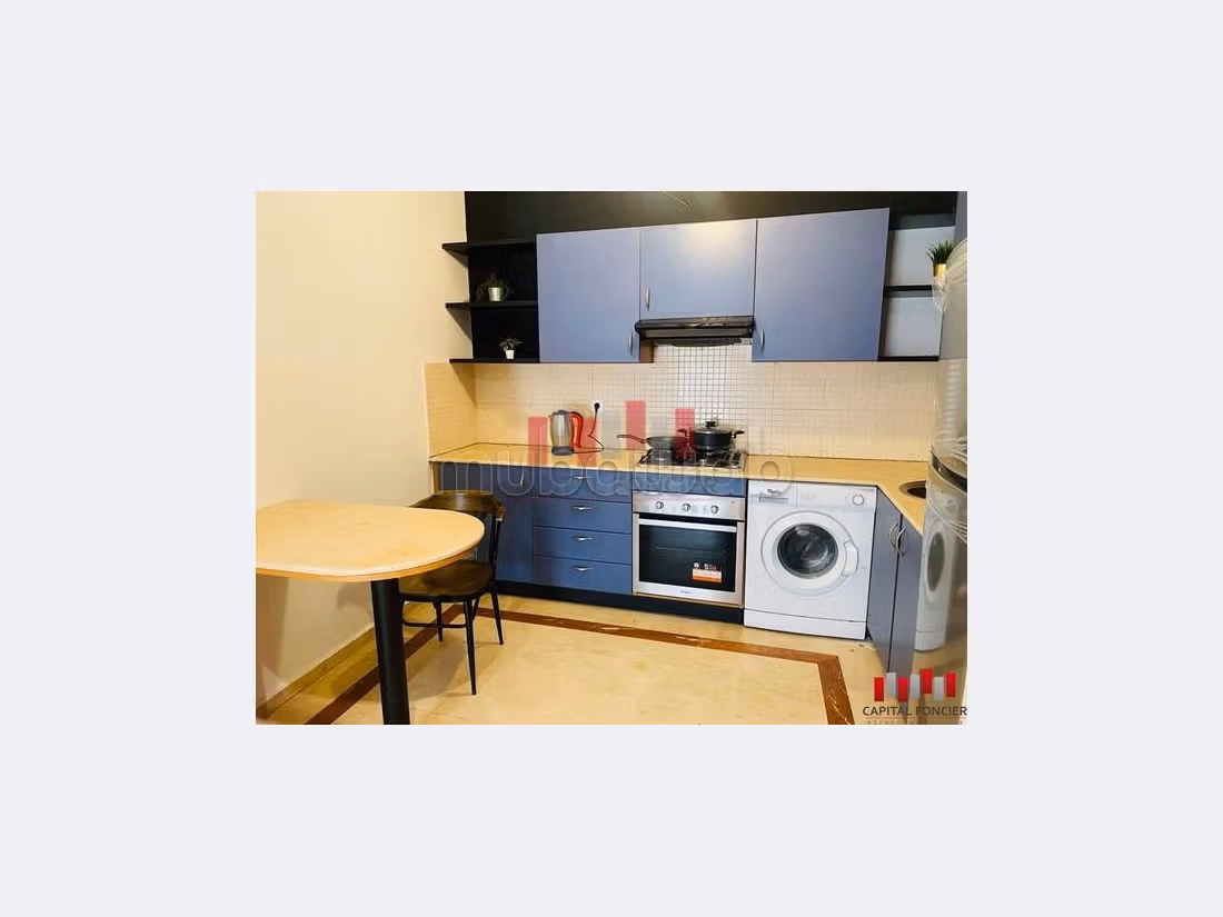 Se alquila este piso en Gauthier. 1 bonita habitación. Garaje privado. 