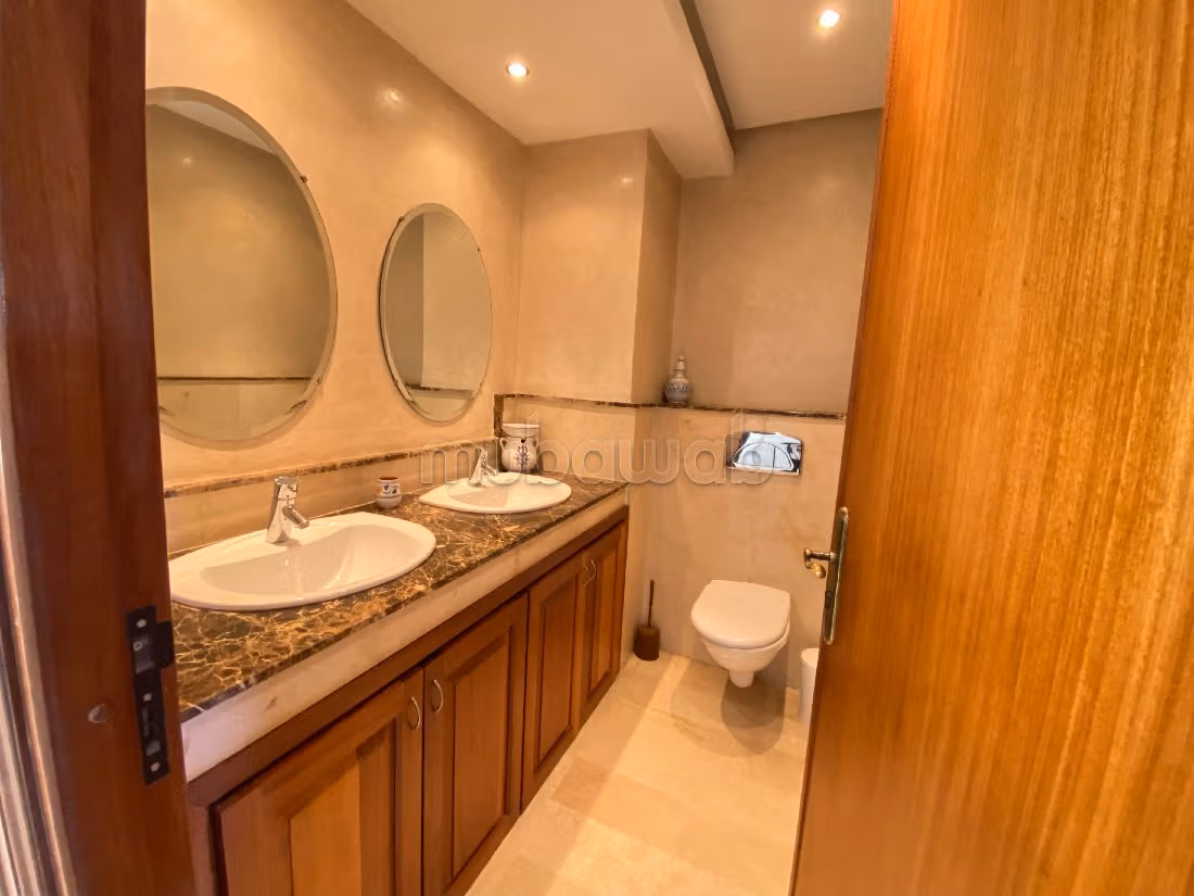 استئجار شقة بالرياض. 3 غرف رائعة. مفروشة. 