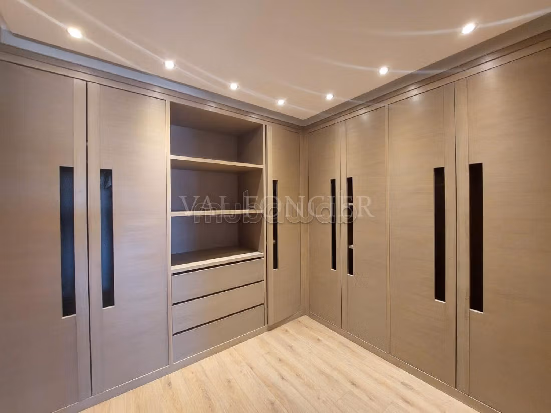 Vente Superbe appartement 144m2 3chambres avec terrasse Ferme Bretonne, Casablanca