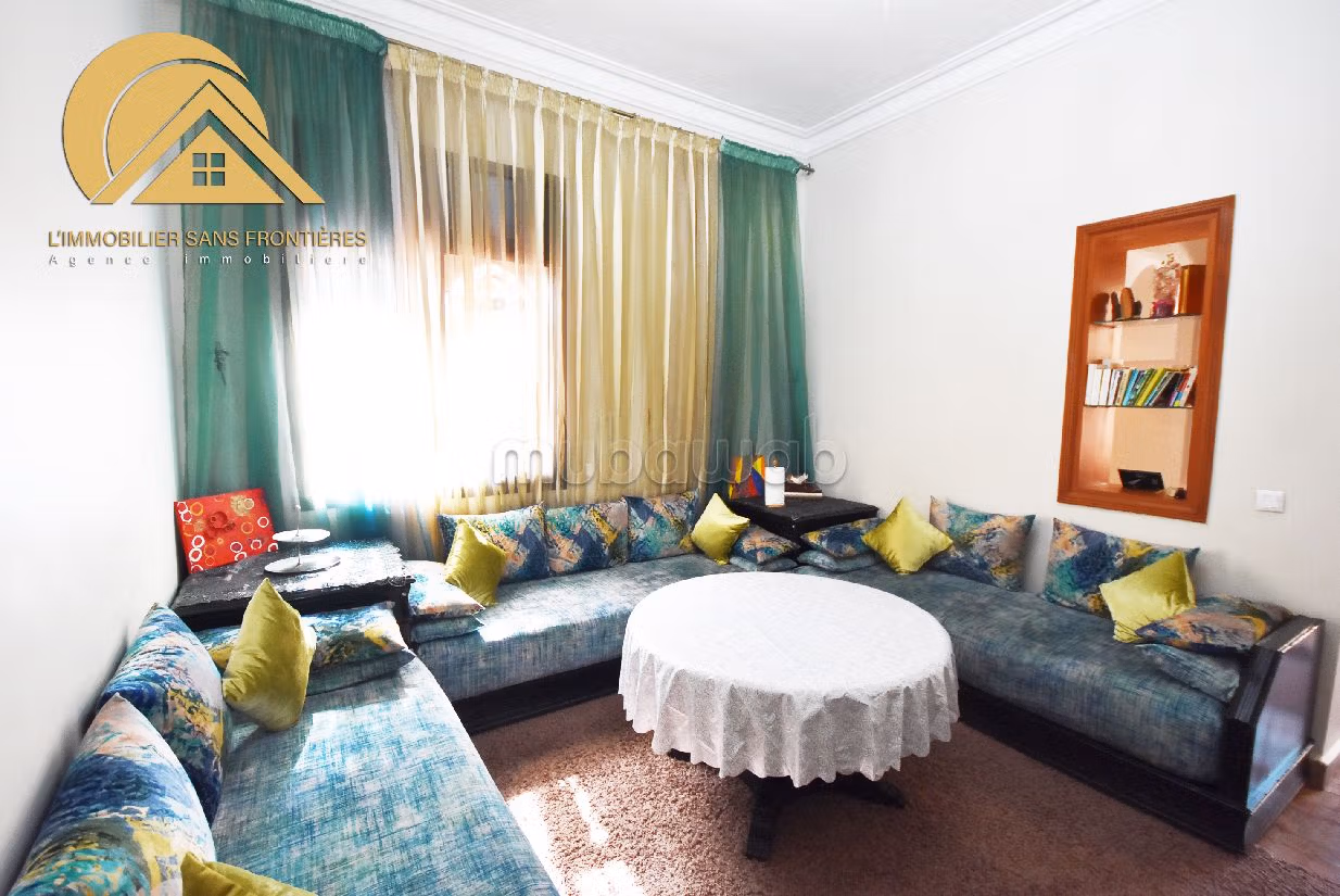 فيلا ممتازة للبيع بطريق أكادير الصويرة. 4 غرف جميلة. مفروشة. 