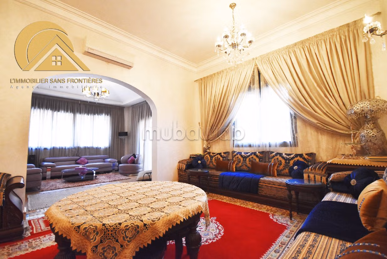 فيلا ممتازة للبيع بطريق أكادير الصويرة. 4 غرف جميلة. مفروشة. 