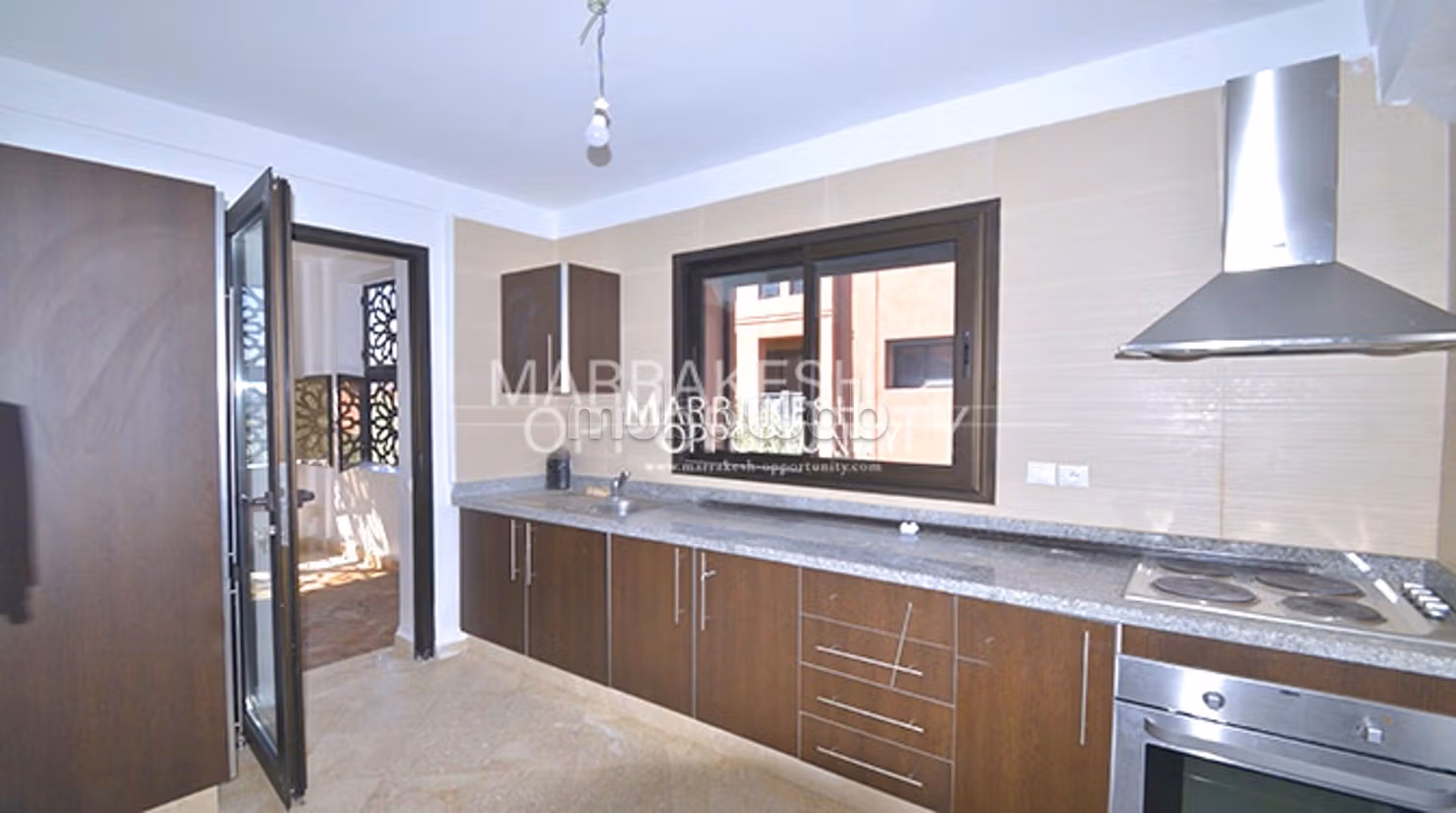 Location appartement contemporain avec terrasse — 6