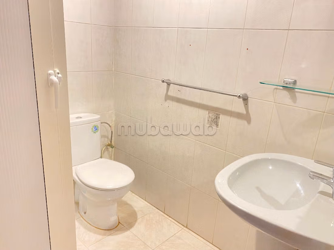 Vente d'un bel appartement à Haut Agdal. 5 pièces confortables. Tout confort avec cheminée et climatisation