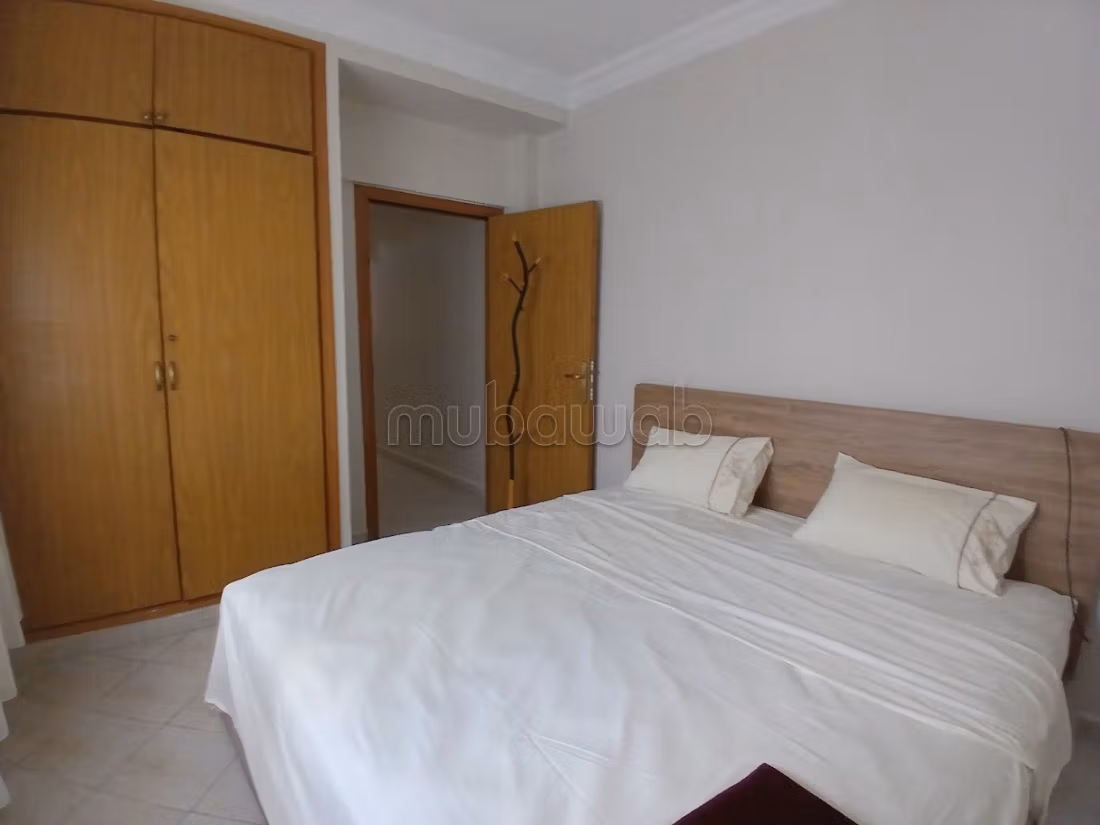 Appartement meublé en plein centre à vendre — 2