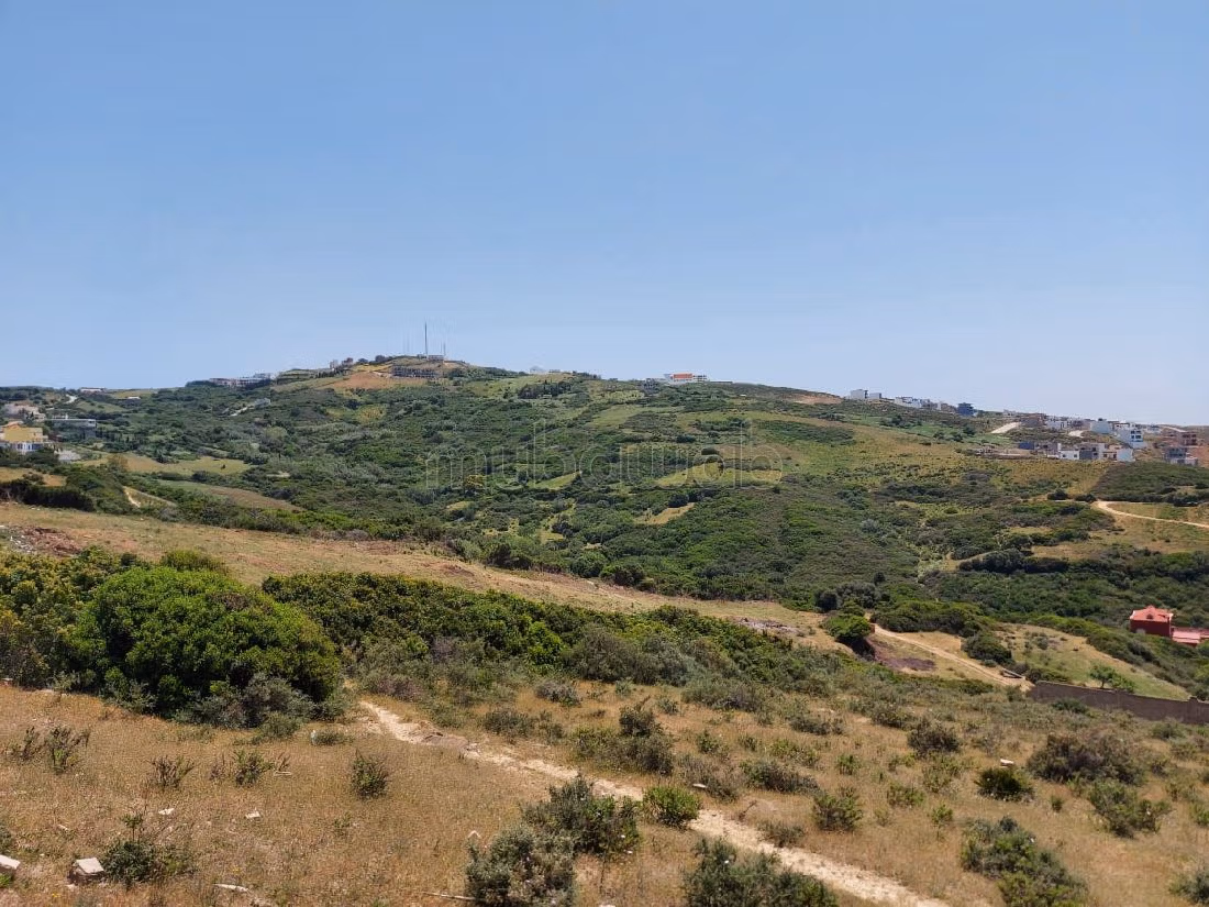 أرض للبيع ب منار. المساحة 4000 م². 