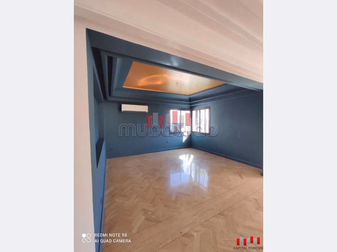 Affitta il tuo appartamento a Moulay Youssef. Superficie di 174 m². Garage privato. 