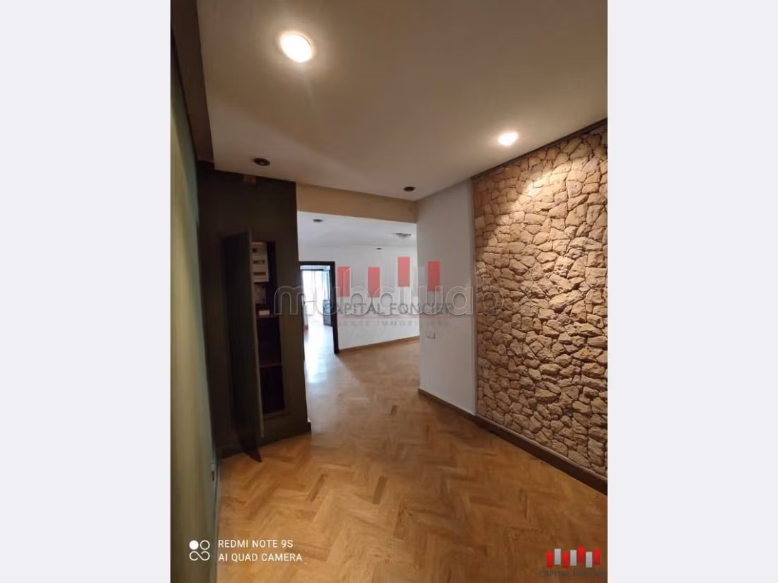 Affitta il tuo appartamento a Moulay Youssef. Superficie di 174 m². Garage privato. 