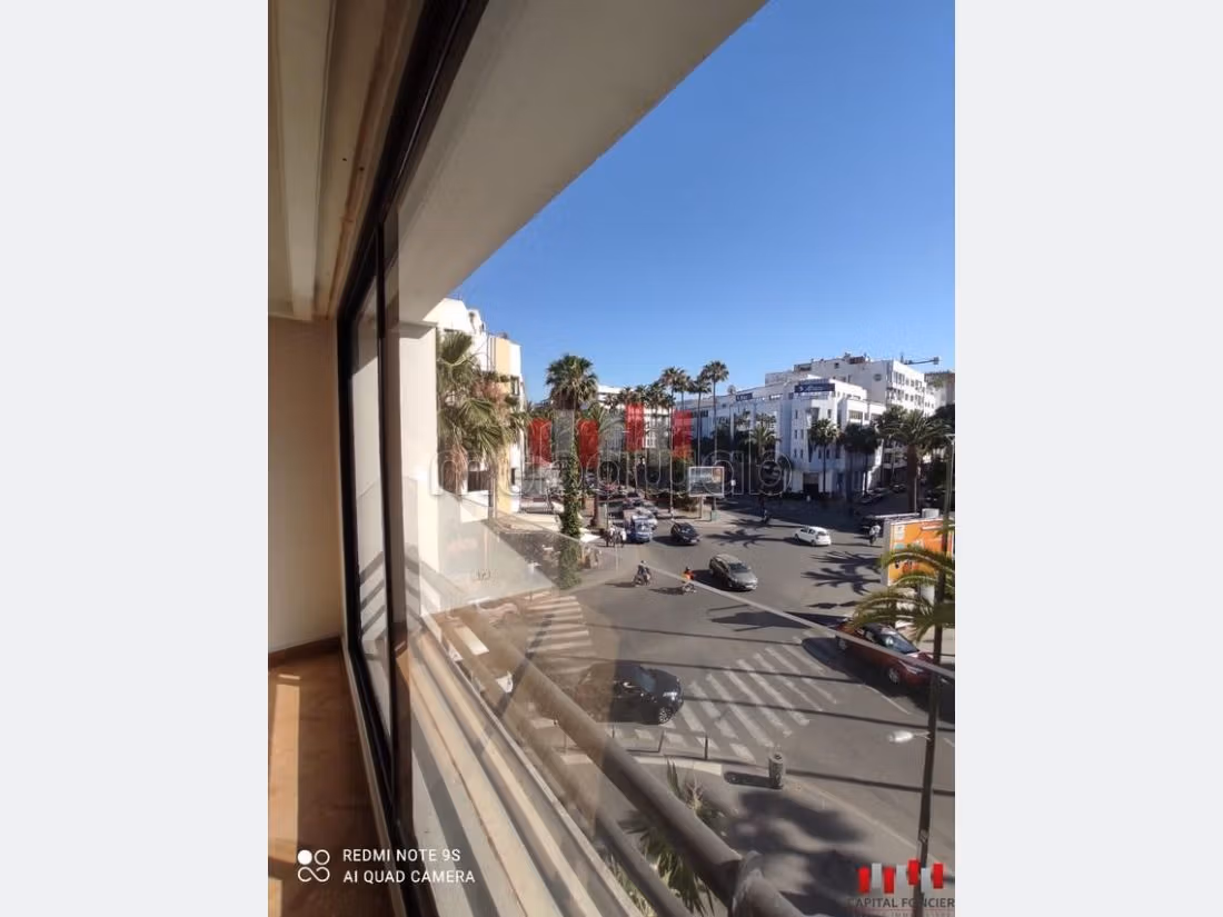 Affitta il tuo appartamento a Moulay Youssef. Superficie di 174 m². Garage privato. 