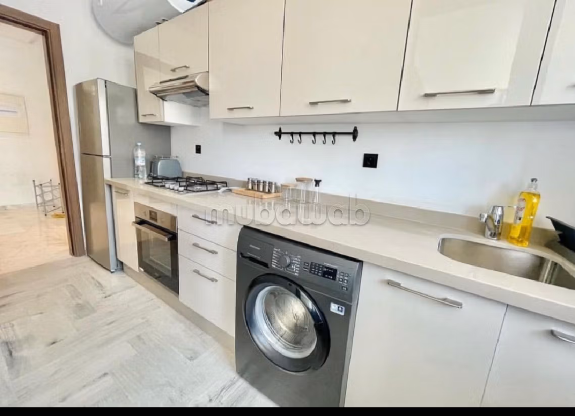 Lovely apartment for rent in Casablanca Finance City. 3 comfortable rooms. Storage unit.