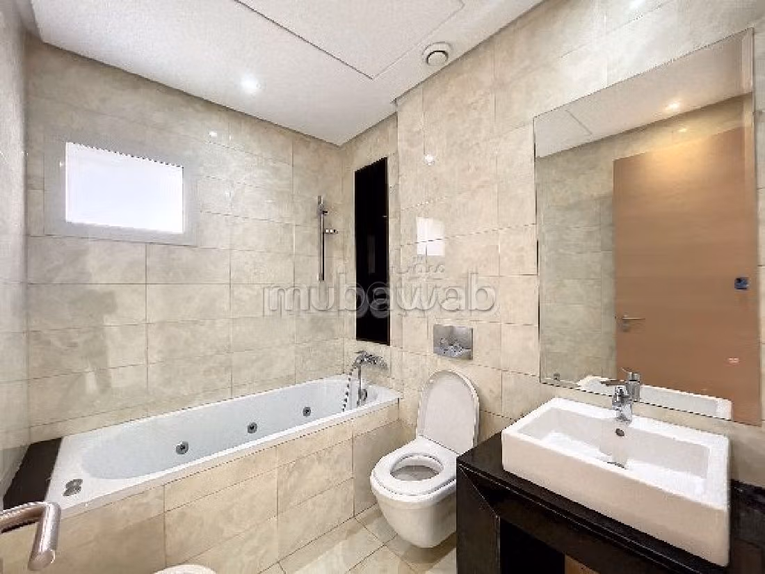 Affitta il tuo appartamento. 2 locali. Posto auto e ascensore.