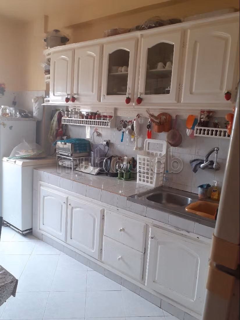 Vente d'un bel appartement à Ben yekhlef, Mohammedia. 3 belles chambres. Concierge et climatisation